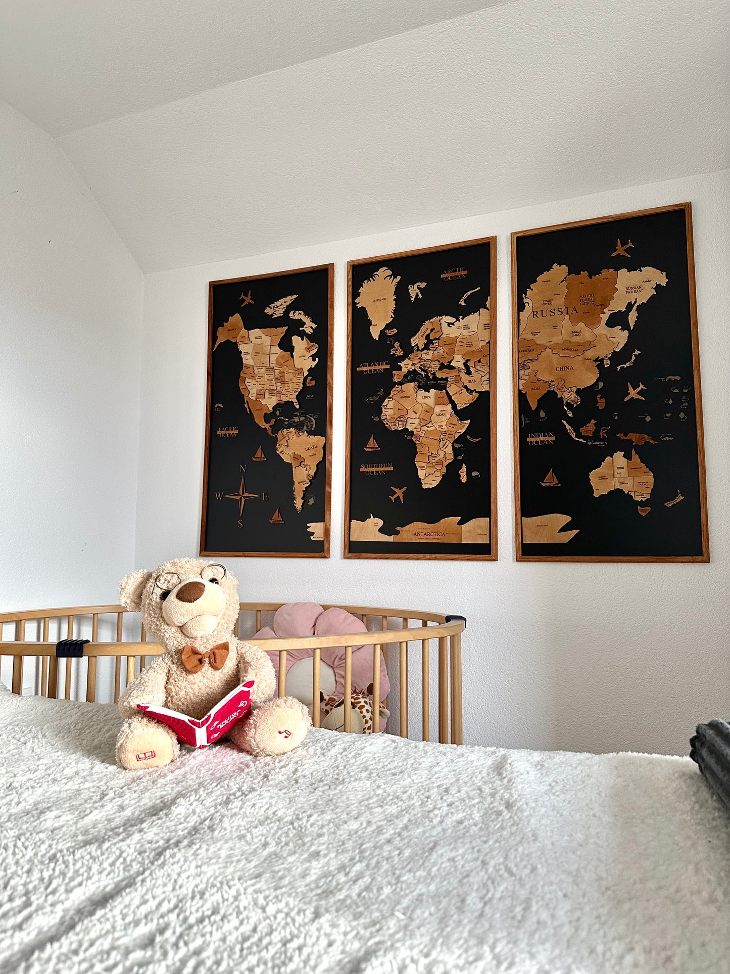 Triptih 3D Drvena mapa sveta – Elegantna dekoracija i putni planer u jednom