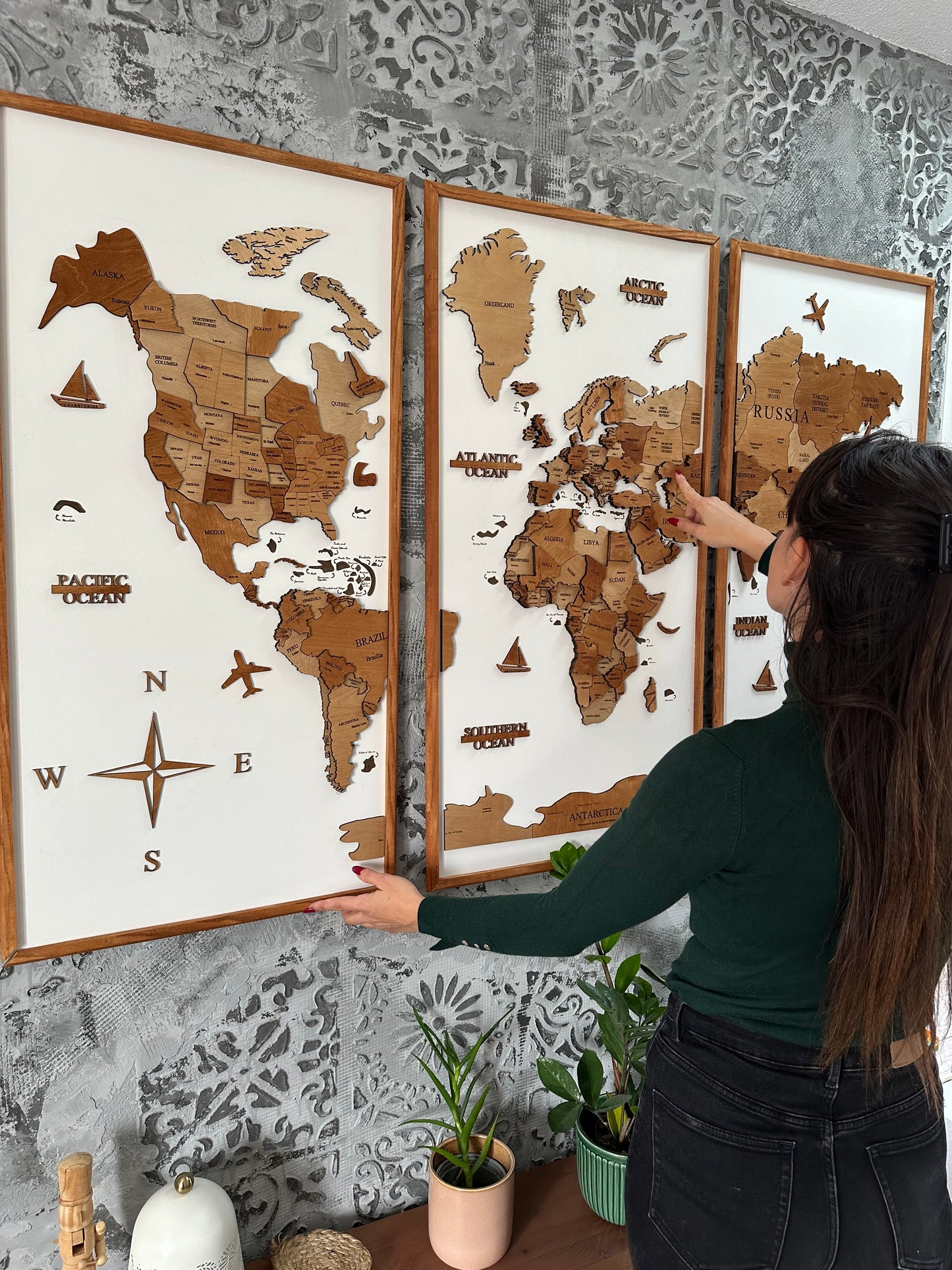 Triptih 3D Drvena mapa sveta – Elegantna dekoracija i putni planer u jednom